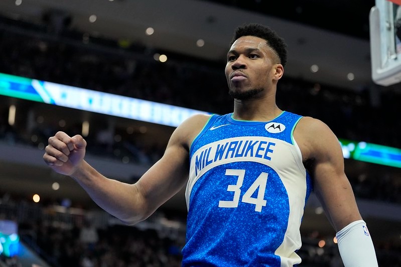 Giannis Leads Greece to Olympic Berth